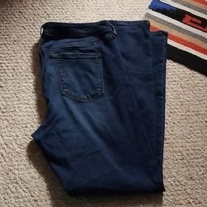 Dark wash high rise skinny Jean's